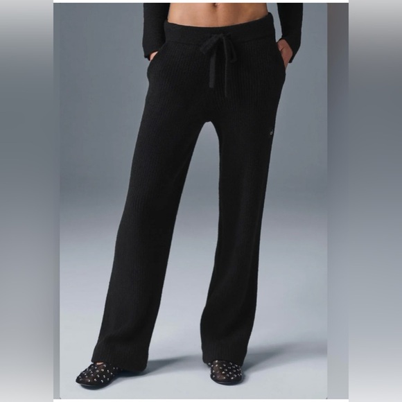 ALO YOGA SWEATER HIGH WAIST WIDE LEG PANTS SIZE 10